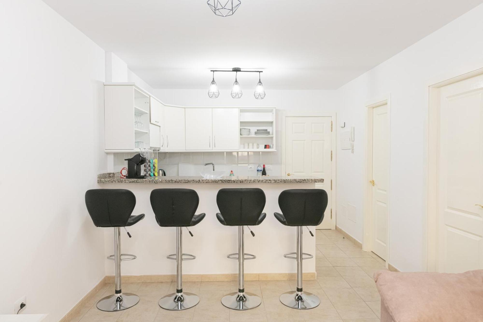 Iki White Playa La Arena Apartman Puerto de Santiago  Kültér fotó
