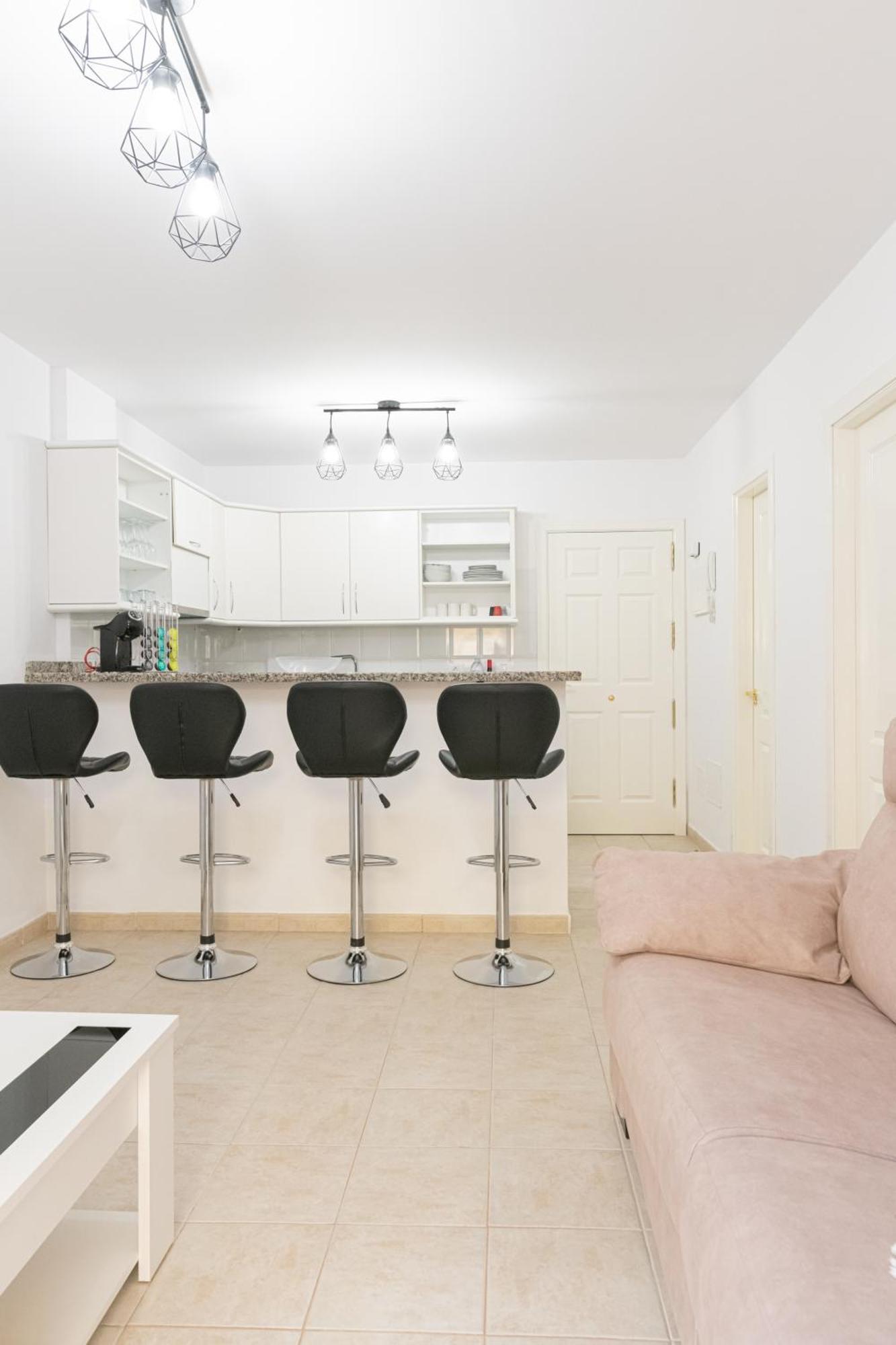 Iki White Playa La Arena Apartman Puerto de Santiago  Kültér fotó