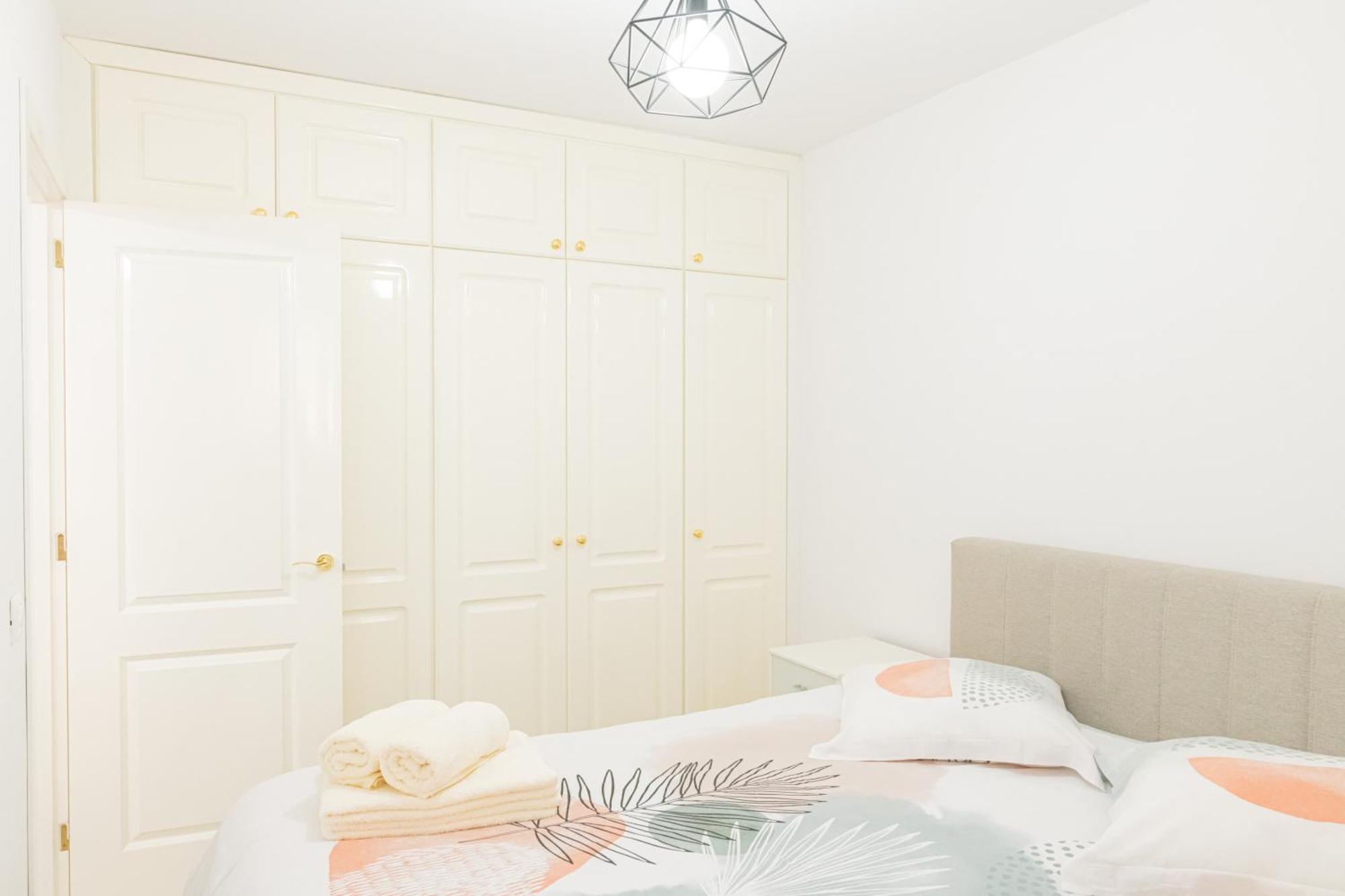 Iki White Playa La Arena Apartman Puerto de Santiago  Kültér fotó